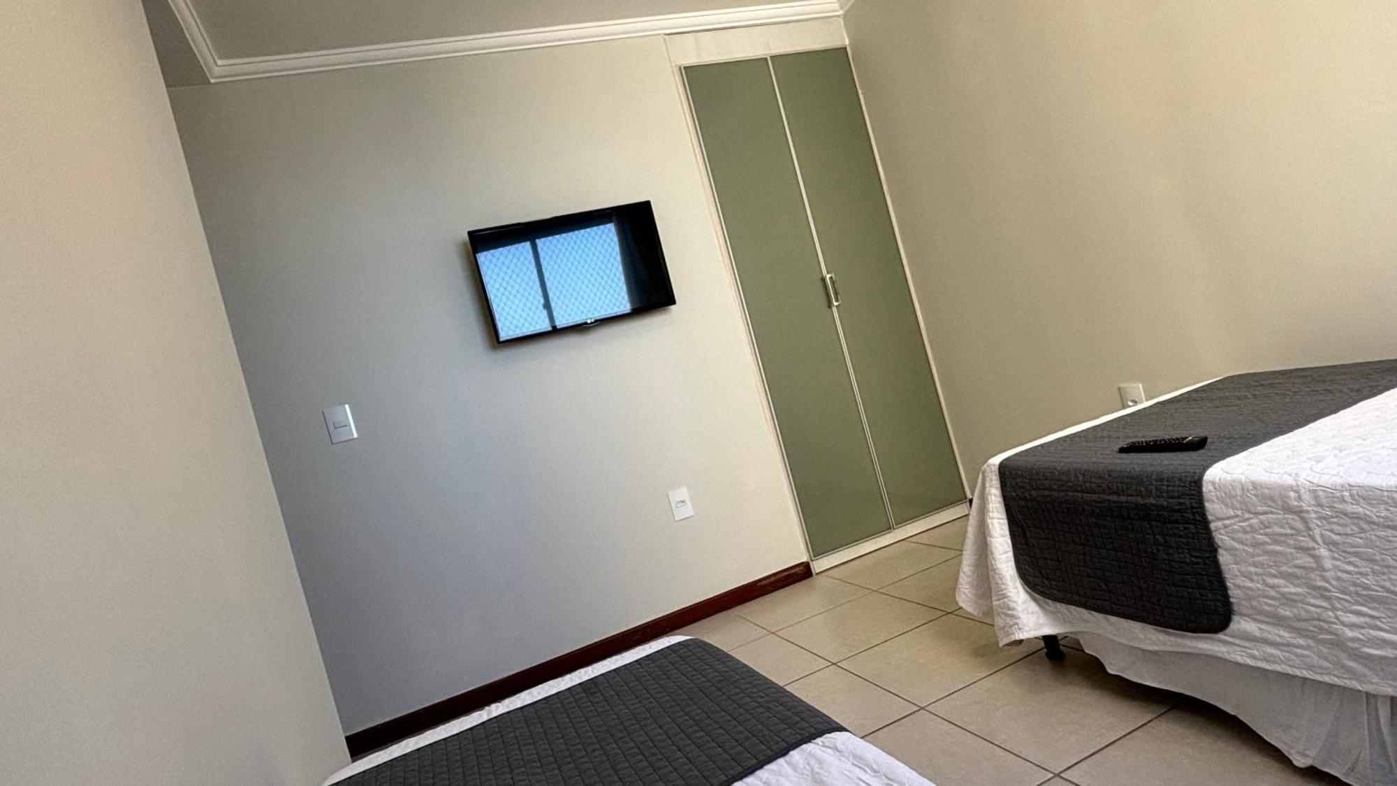 Apartamento Na Praia Do Morro - Condominio Praia Da Maruja - Na Quadra Da Praia Гуарапари Экстерьер фото