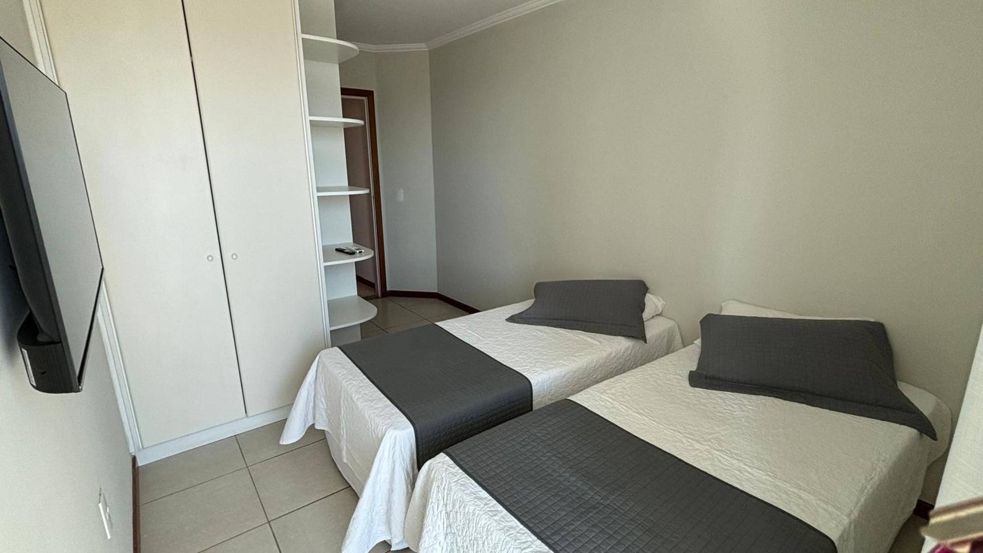 Apartamento Na Praia Do Morro - Condominio Praia Da Maruja - Na Quadra Da Praia Гуарапари Экстерьер фото